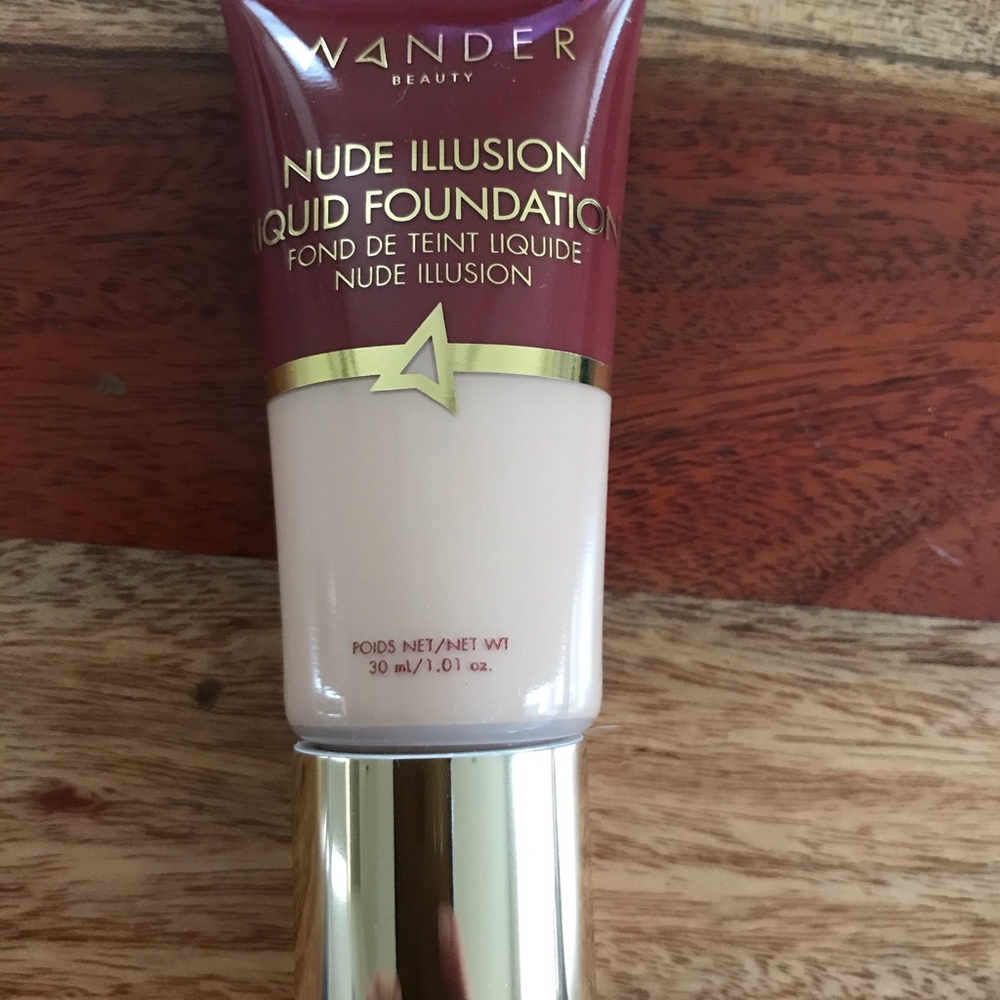 Wander Nude Illusion Liquid Foundation